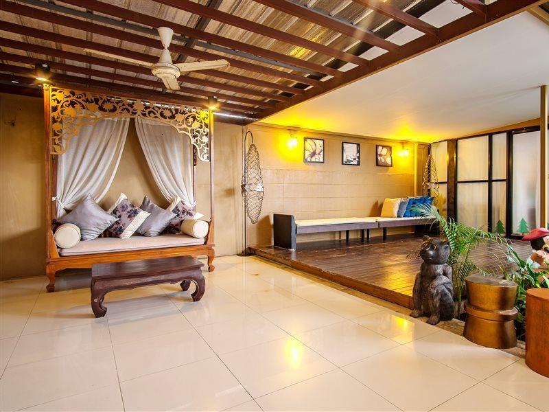 Capital O 486 Naiyang Beach Hotel SHA Plus Phuket Bagian luar foto