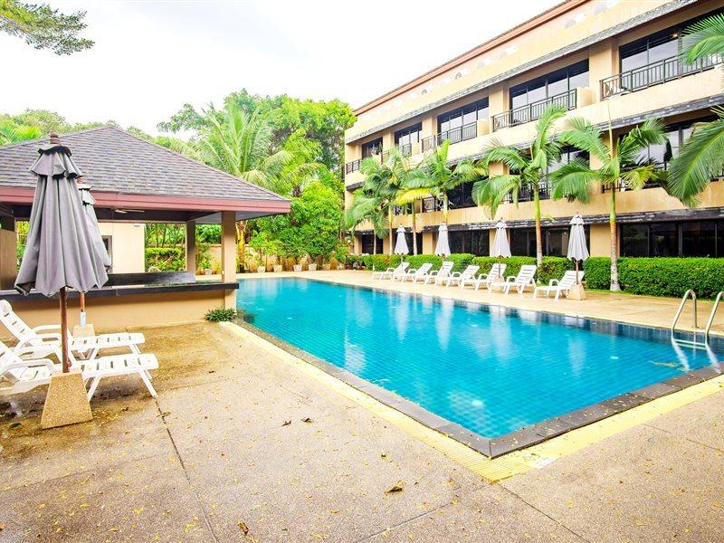 Capital O 486 Naiyang Beach Hotel SHA Plus Phuket Bagian luar foto