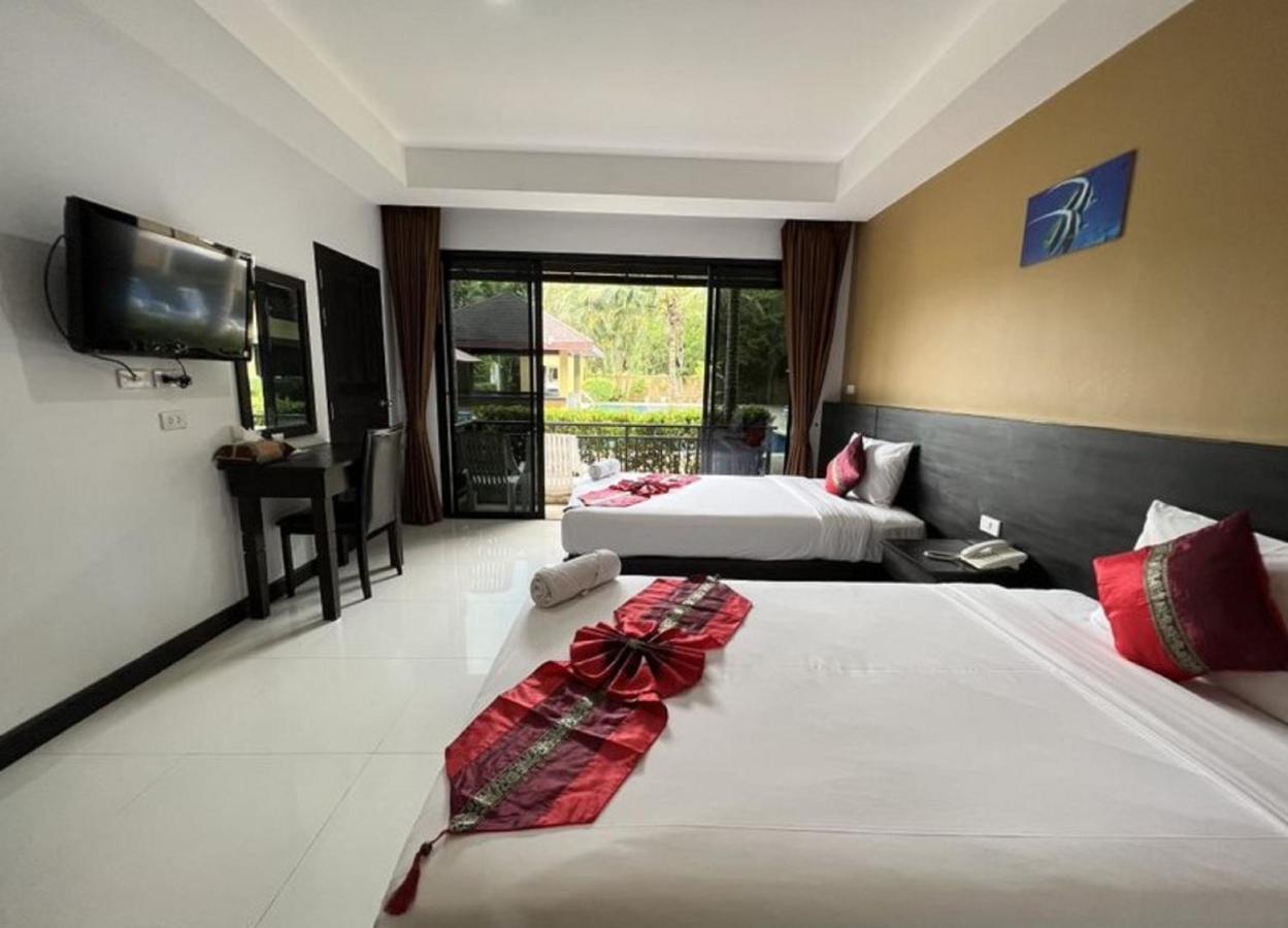 Capital O 486 Naiyang Beach Hotel SHA Plus Phuket Bagian luar foto