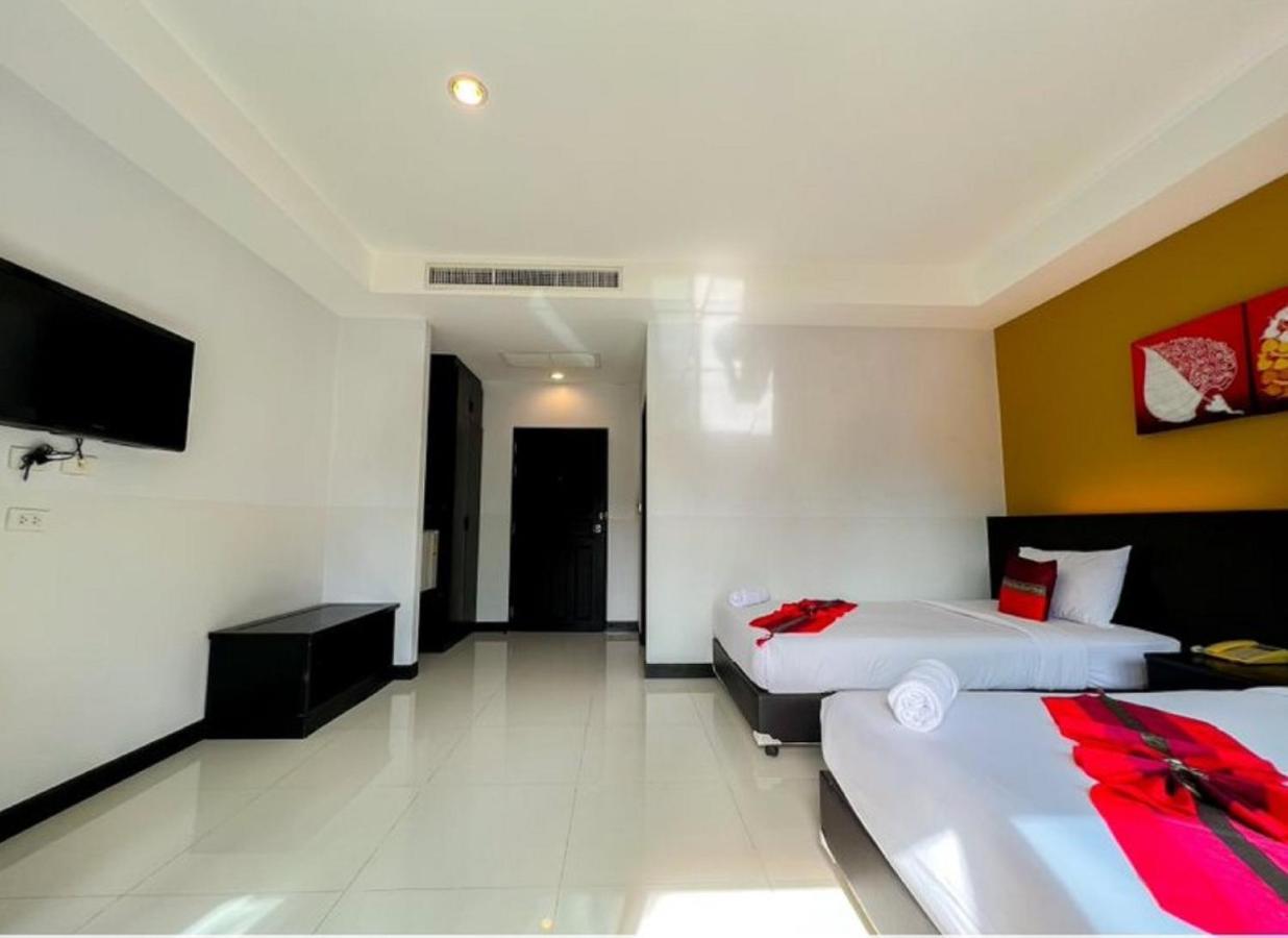 Capital O 486 Naiyang Beach Hotel SHA Plus Phuket Bagian luar foto