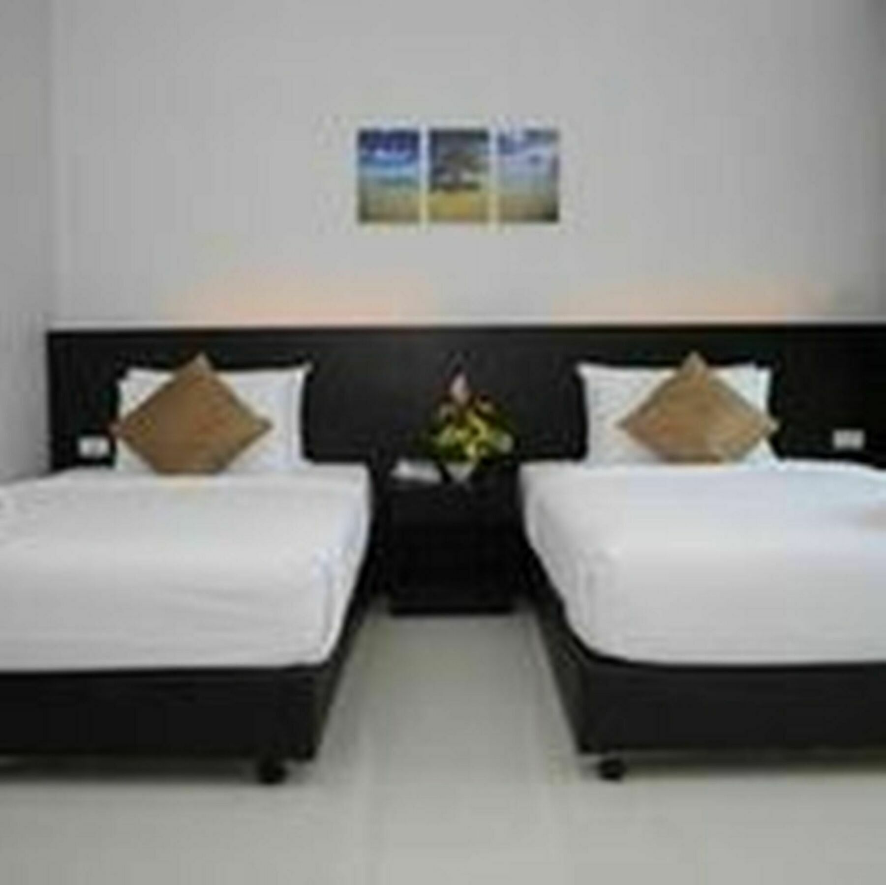 Capital O 486 Naiyang Beach Hotel SHA Plus Phuket Bagian luar foto