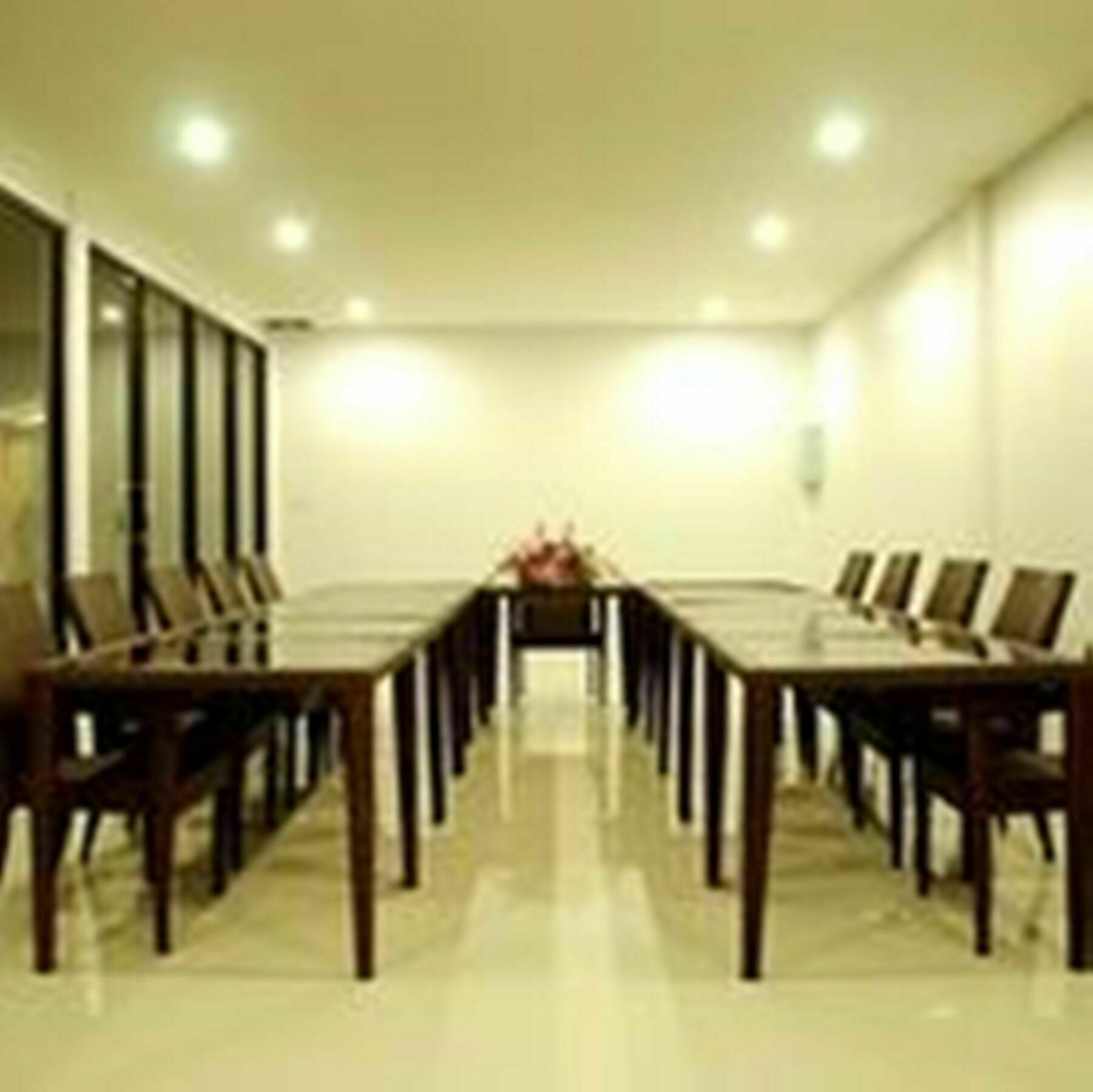 Capital O 486 Naiyang Beach Hotel SHA Plus Phuket Bagian luar foto