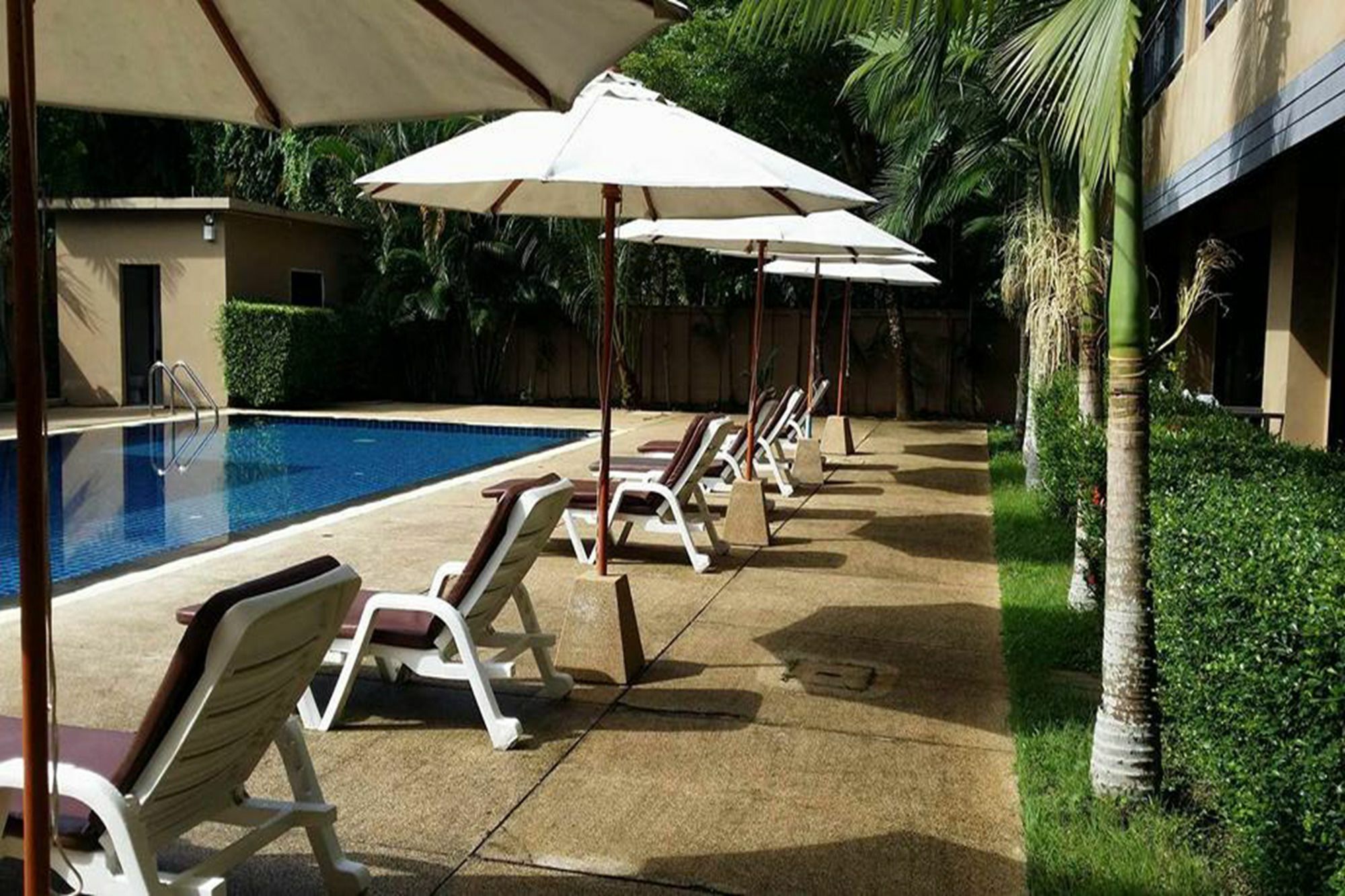 Capital O 486 Naiyang Beach Hotel SHA Plus Phuket Bagian luar foto